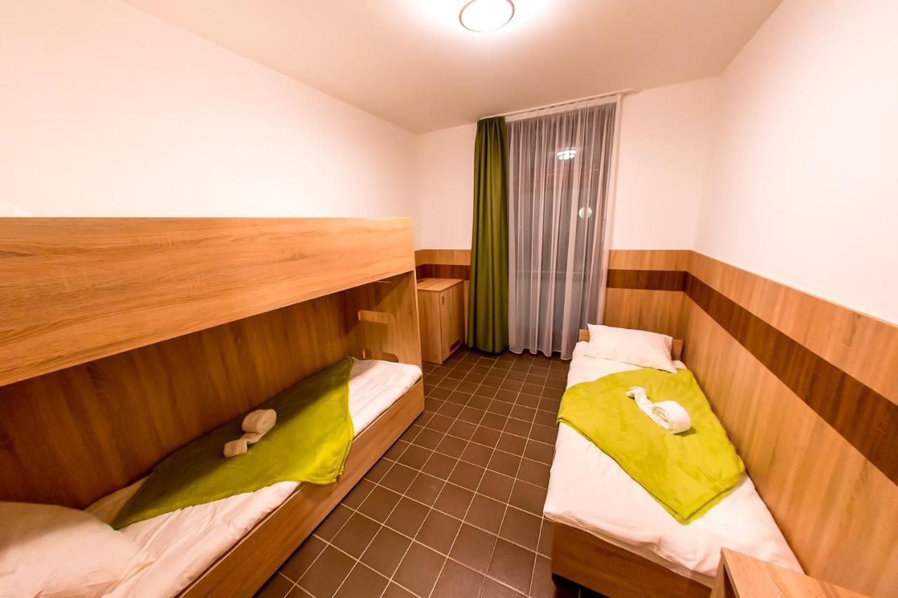 Bed and Breakfast Cvse Clubhaz Es Panzio Цеглед Экстерьер фото